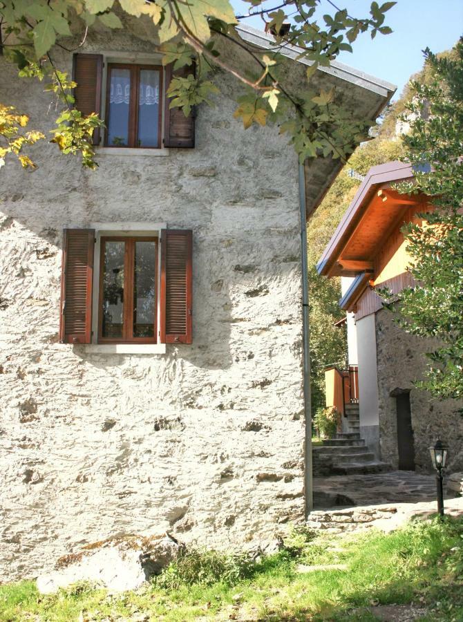 Casa Bucaneve & Ciclamino 그라베도나 외부 사진